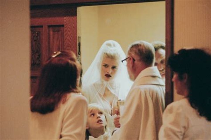 Unveiling The Mystery: The Anna Nicole Smith Death Photo